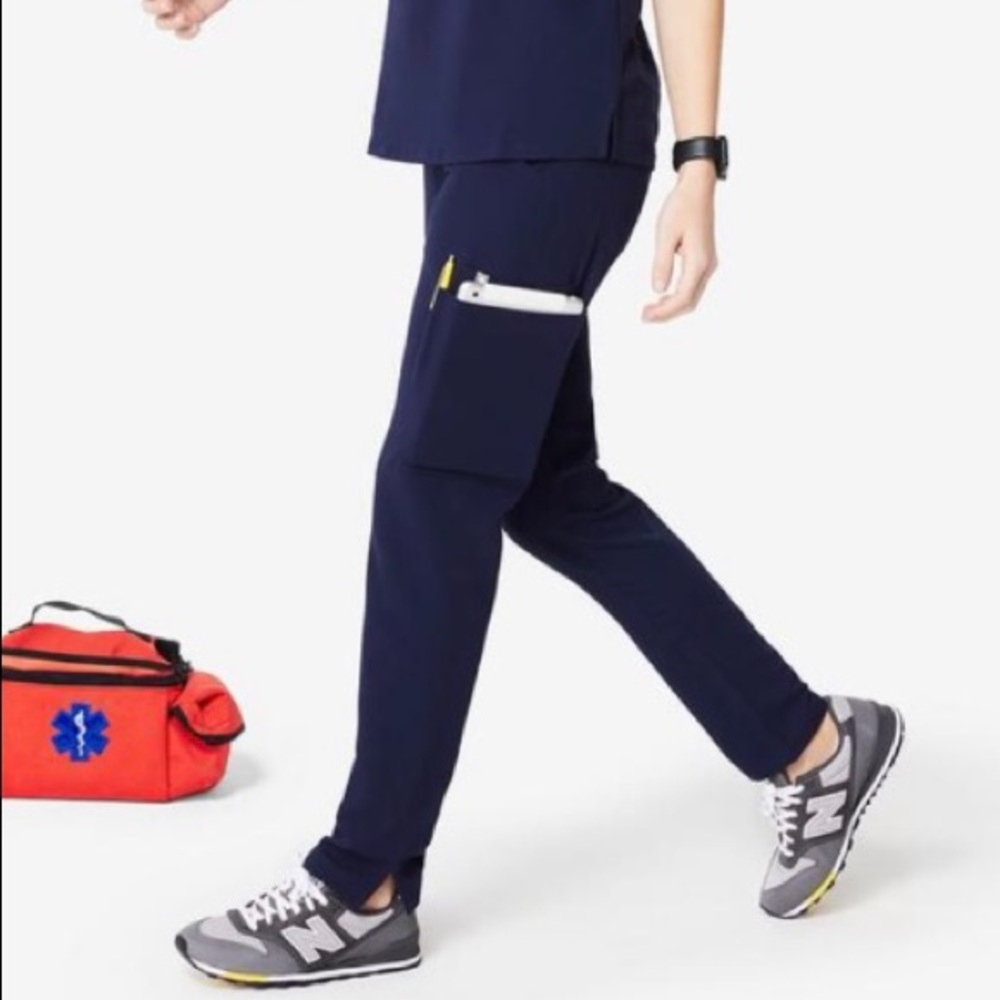 Figs yola skinny scrub pants